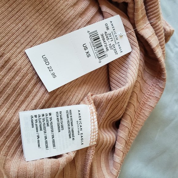 American Eagle Beige Ribbed Turtle Neck Tank - Picture 4 of 4